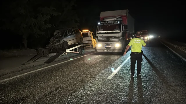Nevşehir'de Feci Kaza: Minibüs ve Otomobil Çarpıştı, 5 Yaralı