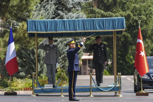 Türkiye ve Fransa Arasında Kritik Askeri Görüşme