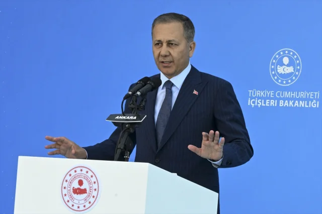 Türkiye'de Göç Yönetiminde Yenilik Mobil Göç Araçları