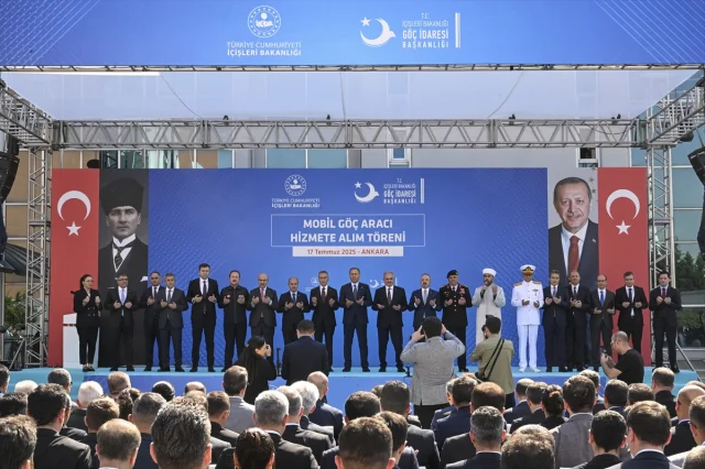Türkiye'de Göç Yönetiminde Yenilik Mobil Göç Araçları