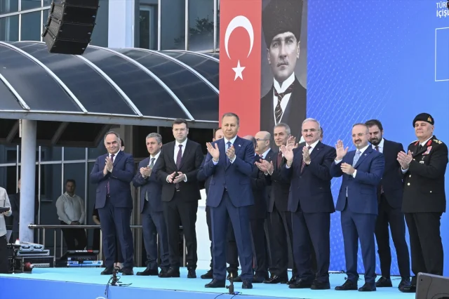 Türkiye'de Göç Yönetiminde Yenilik Mobil Göç Araçları
