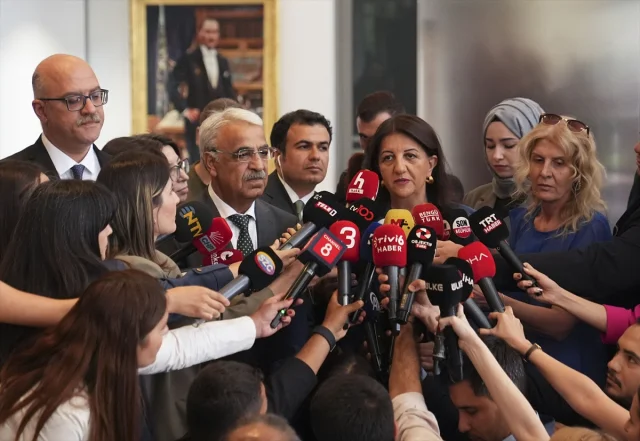 CHP Lideri Özgür Özel ve DEM Parti Heyeti Arasında Önemli Görüşme