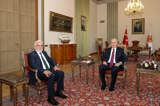 Numan Kurtulmuş ve HÜDA PAR Heyeti Bir Araya Geldi