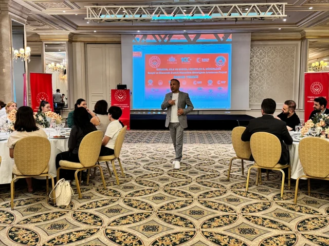 İstanbul'da Öğrencilere Umut ve Anlam Temalı Etkinlik