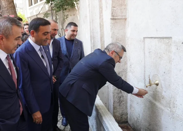 Beyoğlu'ndaki Tarihi Çeşmeler Yeniden Suya Kavuştu