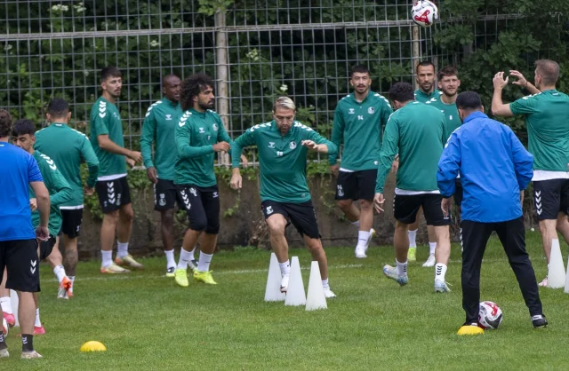Sakaryaspor Başarısını Süper Lig'e Taşıma İddiasında