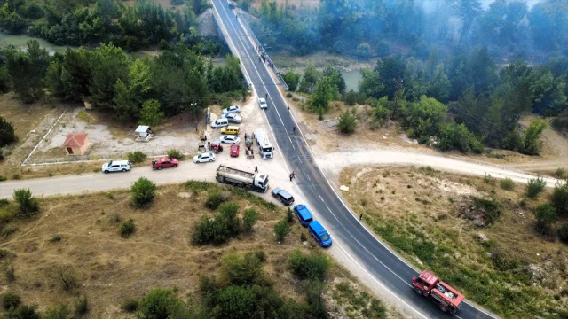 Karabük'te Tarım Alanından Ormana Sıçrayan Yangın Kontrol Altında
