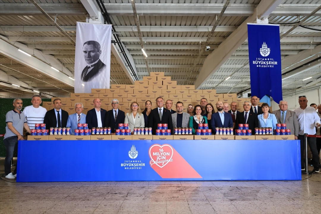 İstanbul Vakfı'nın Zeytinburnu'nda Düzenlediği Kurban Bağışı Kampanyası