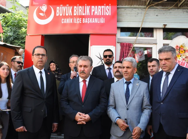 Mustafa Destici Samsun'da Teröre Karşı Açıklamalarda Bulundu