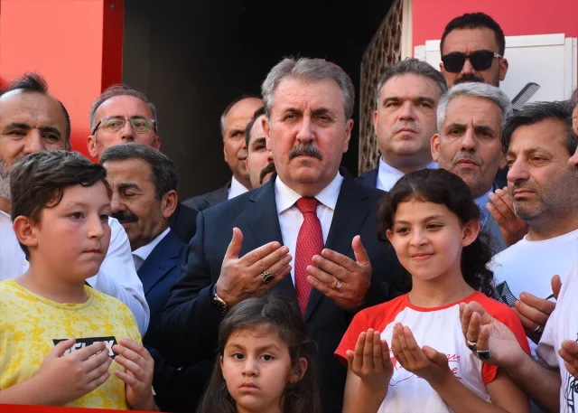 Mustafa Destici Samsun'da Teröre Karşı Açıklamalarda Bulundu