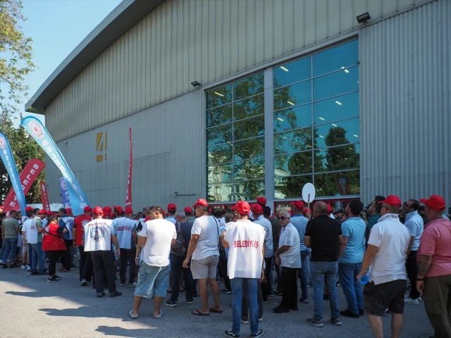 İzmir’de İşçi Eylemi Uzlaşmayla Sona Erdi