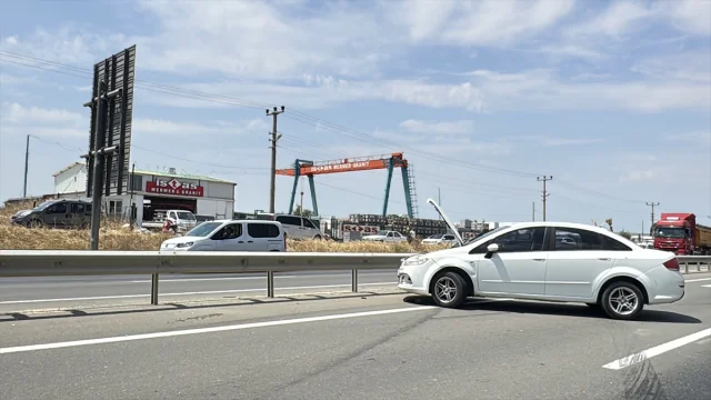 Edirne'de Korkunç Trafik Kazası: 6 Kişi Yaralandı