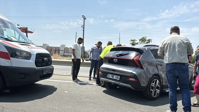 Edirne'de Korkunç Trafik Kazası: 6 Kişi Yaralandı