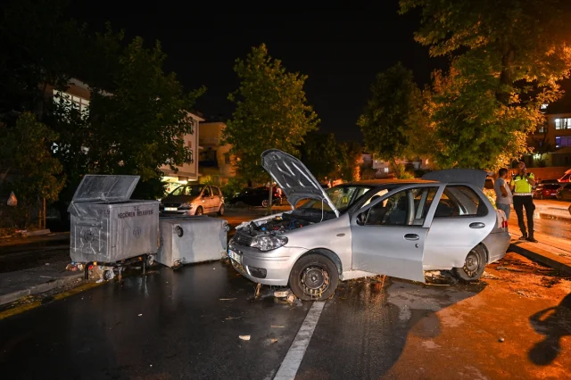 Ankara'da Yağmur ve Fırtına Hayatı Olumsuz Etkiledi