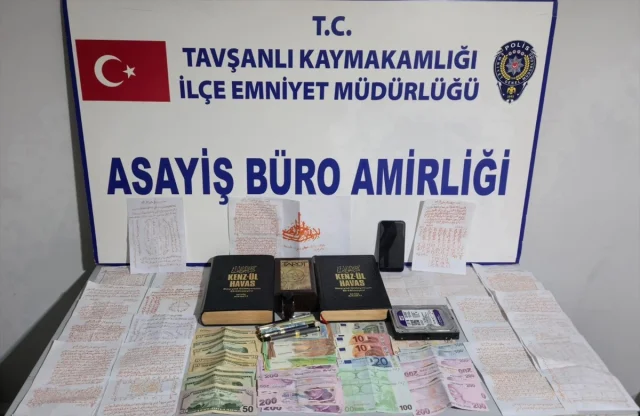 Kütahya'da Büyücülükle Dolandırıcılık İddiasıyla Operasyon: 5 Tutuklama