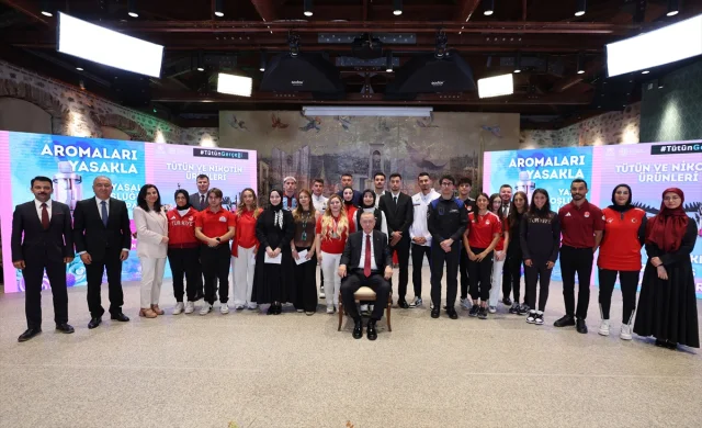 Erdoğan Gençlerle Sigara Mücadelesinde Buluştu