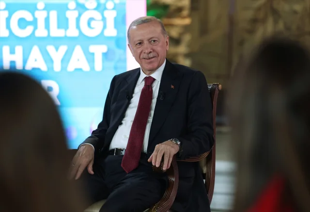 Erdoğan Gençlerle Sigara Mücadelesinde Buluştu