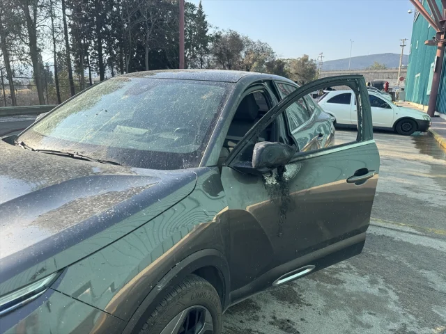 İzmir'de Çıkan Yangınla Mücadele: Detaylar ve Son Durum