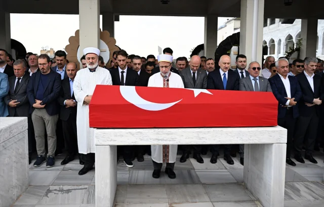 Erol Karaömeroğlu Cenazesinde Devlet Erkanı Buluştu