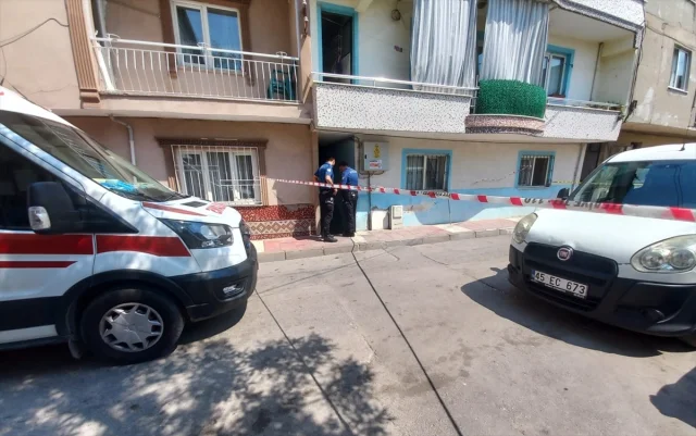 Manisa'da Gizemli Ölüm: Genç Kadın Evinde Ölü Bulundu