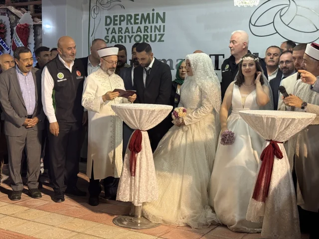 Adıyaman'da Toplu Nikah: Diyanet Başkanı Erbaş'tan Aileye Vurgu