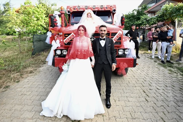 Düzce’de Dikkat Çeken Düğün Kamyonu Rotalarıyla İlgi Çekti