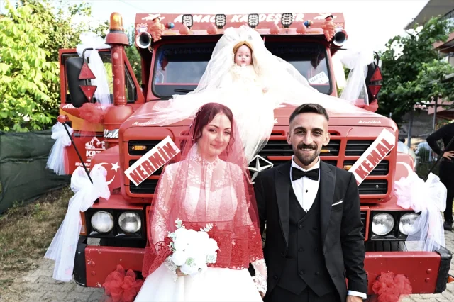 Düzce’de Dikkat Çeken Düğün Kamyonu Rotalarıyla İlgi Çekti
