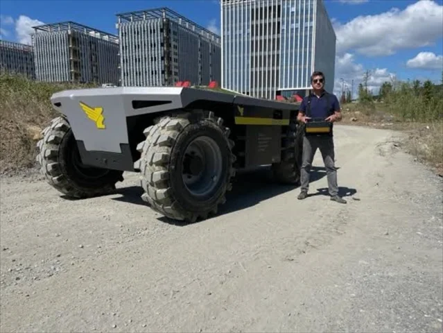 Dünyanın İlk Modüler Elektrikli Kara Aracı ENOCH Sahneye Çıkıyor