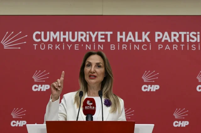 Nazlıaka'dan Yarım Zamanlı Çalışma Yönetmeliğine Tepki
