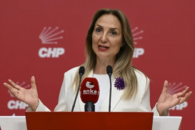 Nazlıaka'dan Yarım Zamanlı Çalışma Yönetmeliğine Tepki