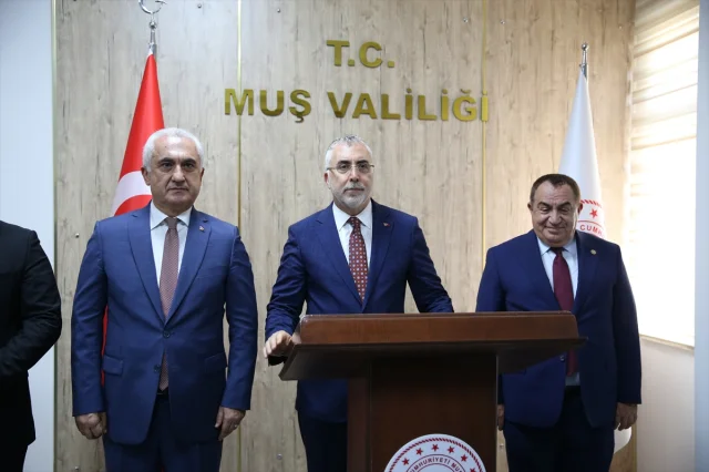 Bakan Vedat Işıkhan Muş'ta: Türkiye'nin Gelecek Vizyonu ve İş Gücü