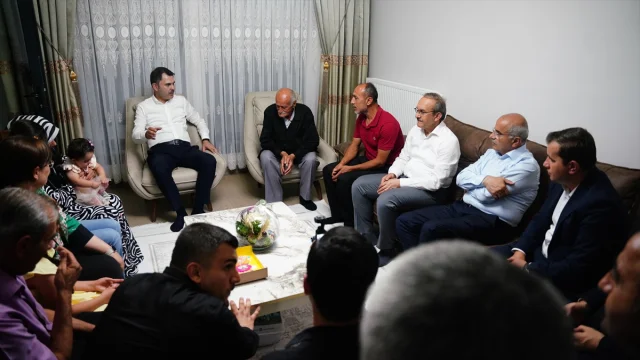 Bakan Kurum Malatya'da Yeni Evlerine Kavuşan Depremzedeleri...