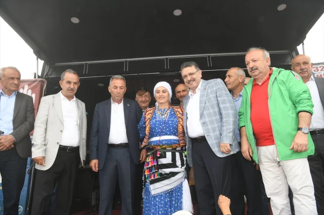 Trabzon'un Huzur Dolu Kaçış Noktası: Çalköy Hırsafa Yayla Şenliği'nde Kültürel Esintiler