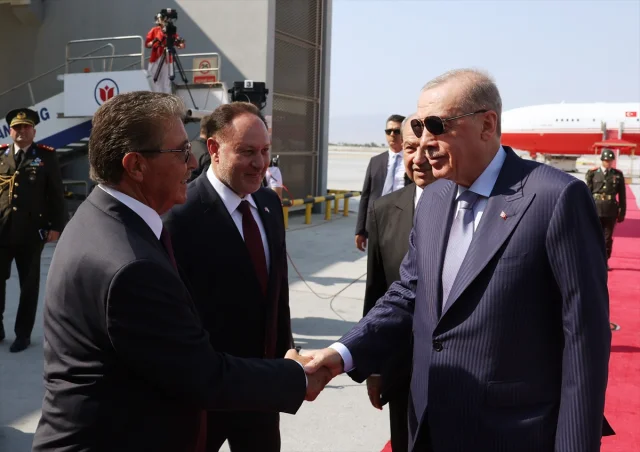 Cumhurbaşkanı Erdoğan'ın KKTC Ziyaretine F-16 Karşılama Uçuşu
