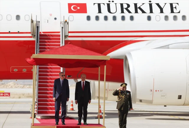 Cumhurbaşkanı Erdoğan'ın KKTC Ziyaretine F-16 Karşılama Uçuşu