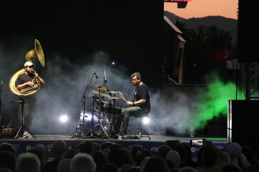 Samsun’da Halk Oyunları Coşkusu