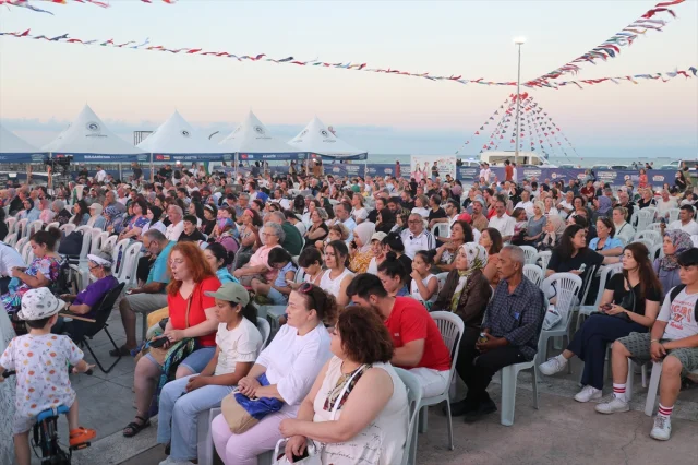 Samsun’da Halk Oyunları Coşkusu