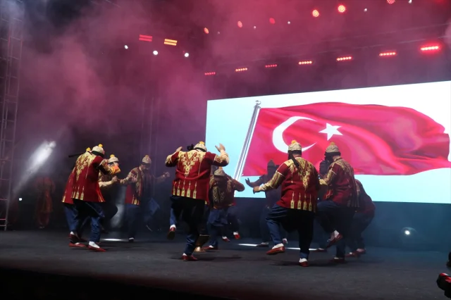 Samsun’da Halk Oyunları Coşkusu