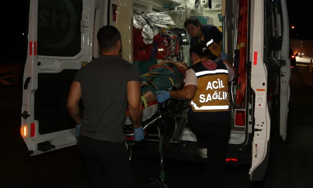 Çanakkale'de Korkunç Trafik Kazası: 8 Yaralı Var