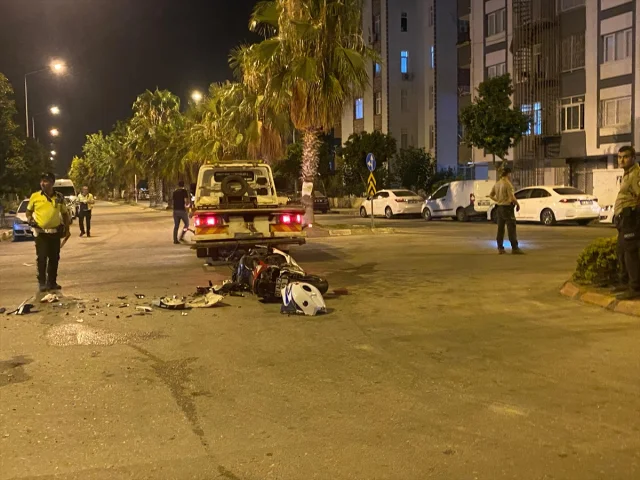 Adana'da Trafik Kazası Can Aldı