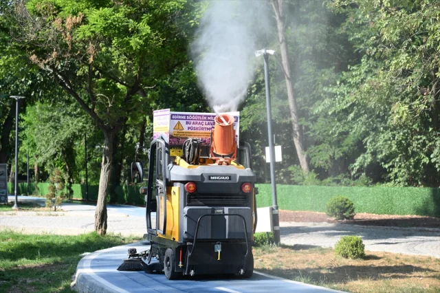 Edirne Millet Bahçesi'nde Lavanta Kokulu Serinletici Uygulama