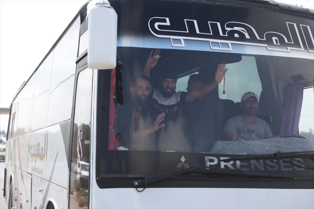 Süveyda'daki Çatışmalar Sonrası Bedevi Ailelere Tahliye