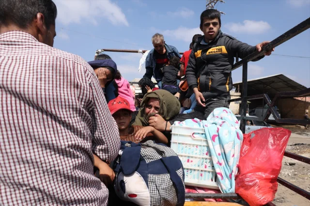 Süveyda'daki Çatışmalar Sonrası Bedevi Ailelere Tahliye