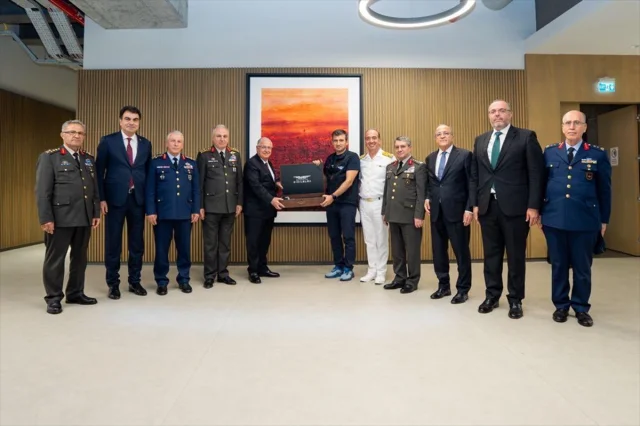 Milli Savunma Bakanı Güler'den Önemli Ziyaret: Özdemir Bayraktar Milli Teknoloji Merkezi'nde Yenilikler
