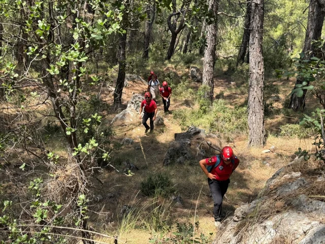 Fethiye'de Kaybolan Rus Turistin Heyecanlı Kurtarılışı