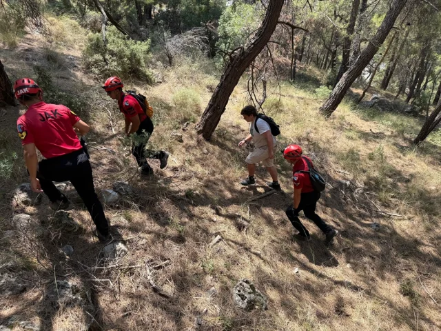 Fethiye'de Kaybolan Rus Turistin Heyecanlı Kurtarılışı