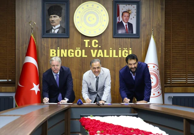 Bingöl'e Eğitim Yatırımı: Hayırsever İş İnsanı Yeni Okul İnş...