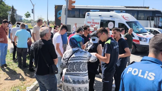 Kütahya'da Ağır Trafik Kazası 35 Kişiyi Yaraladı