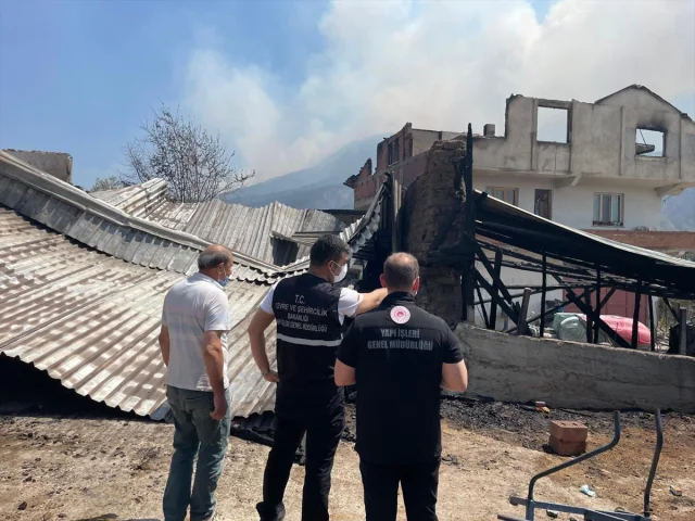 Geyve'deki Orman Yangını Sonrası Yapı Hasar Tespiti Sürüyor