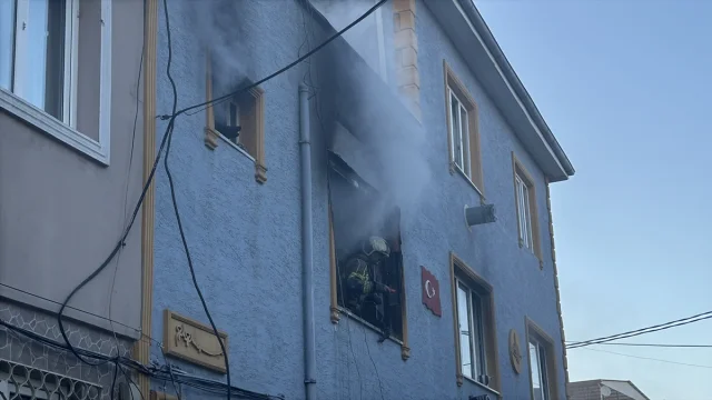Bursa'da Çıkan Yangın Korkuttu: Ev Sahibinin Zorlu Anları
